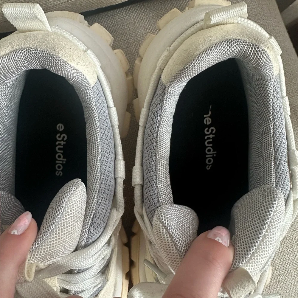 Acne Studios Bolzter Tumbled Sneakers - Picture 2 of 6